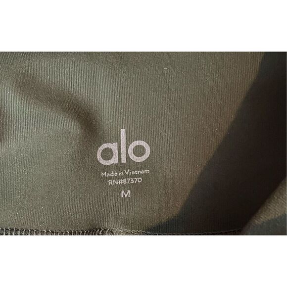 Alo Yoga leggings size M - Picture 12 of 12